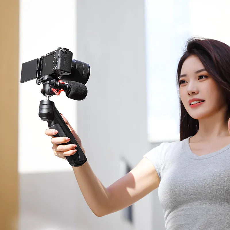 Ulanzi TT38 One-click Opening Tripod T070GBB1