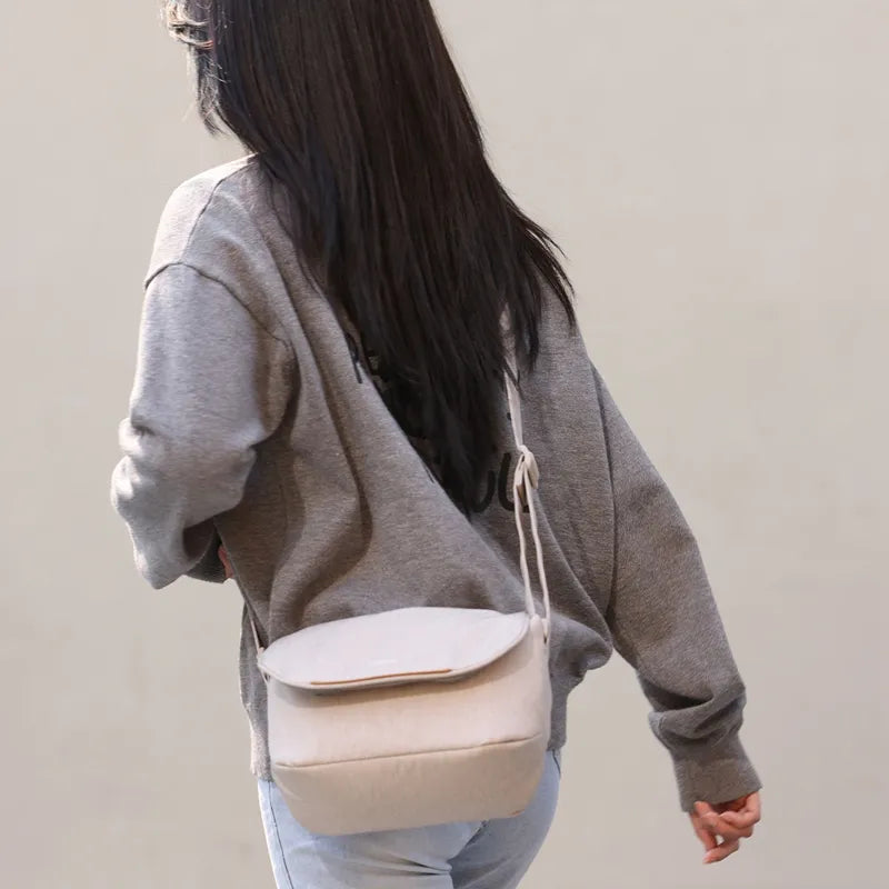Ulanzi F01 Camera Sling Bag B011