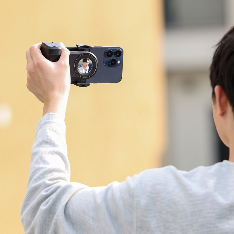 Ulanzi MA35 MagSafe Bluetooth Smartphone Camera Shutter and Grip