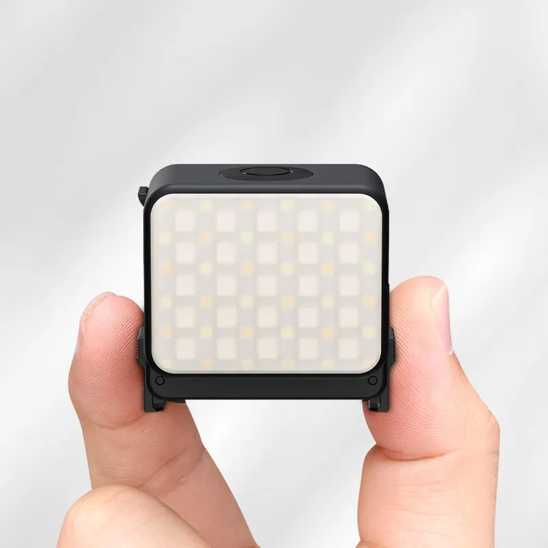 Ulanzi LM18 Mini LED Video Light for Xtra Muse & DJI Action 5/4/3 & Pocket 3/4 L042GBB1