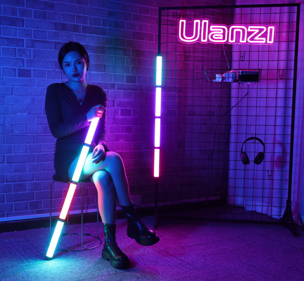 Ulanzi VL110 Magnetic RGB LED Tube Light (9.4") 2660